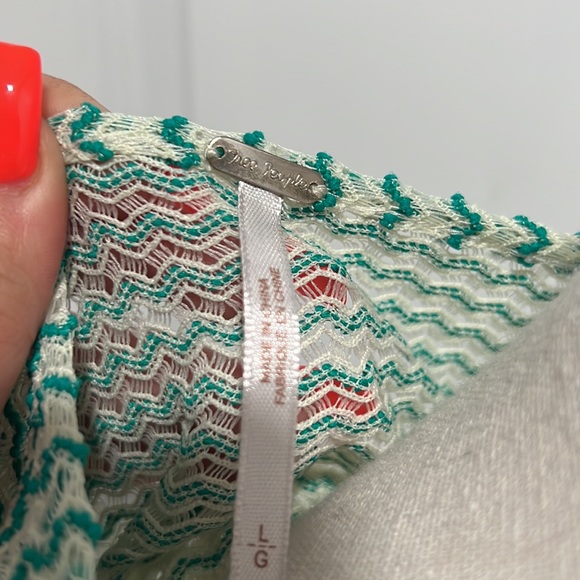 Free People Boho Lace Crochet Tank size L - Picture 6 of 8